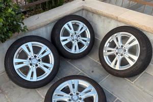 Gomme invernali con cerchi originali Mercedes