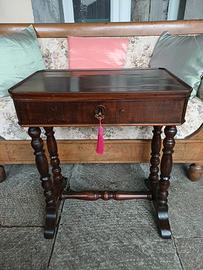 tavolo da lavoro/ cucito