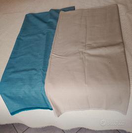 due scampoli di cotone 