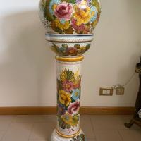 Colonna con vaso in ceramica Deruta fatto a mano