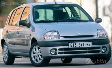Renault Clio per Pezzi o intera. 