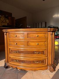 Cassettiera in legno classica