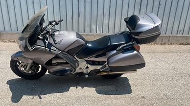 HONDA STX PAN EUROPEAN 1300 - 2002