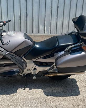 HONDA STX PAN EUROPEAN 1300 - 2002