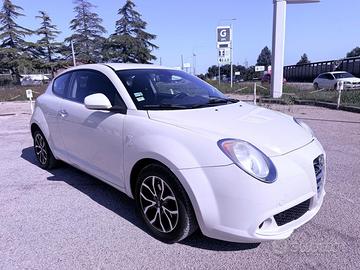 Alfa Romeo MiTo 1.6 JTDm 16V Distinctive Sport Pac
