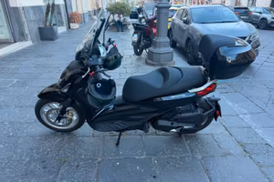 PIAGGIO BEVERLY 400 HPE