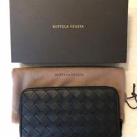 Portafoglio Zip Around in pelle Bottega Veneta.