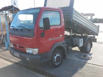 NISSAN Cabstar 35.12 3.0 TDI RIBALTABILE IN FERRO