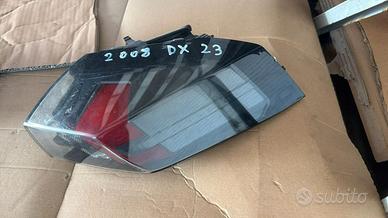 Condividi FARO POSTERIORE DX PEUGEOT 2008 2023