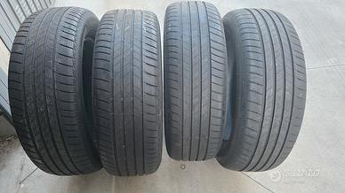 gomme 215/55 r17