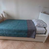 letto Ikea con 2 cassetti doghe con materasso  