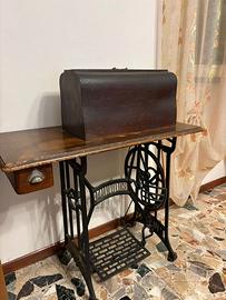 Antica Macchina da Cucire Mundlos Victoria 1950