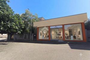 NEGOZIO A LEGNANO