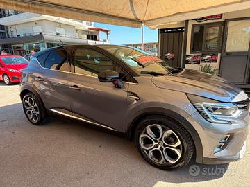 Renault Captur Blue dCi 115 CV EDC Initiale Paris