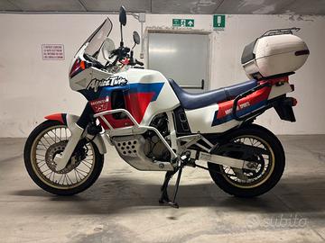 Africa Twin 750 del 1994 RESTAURATA