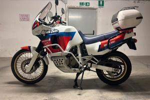 Africa Twin 750 del 1994 RESTAURATA