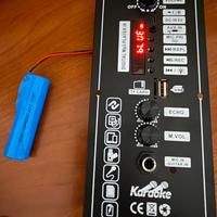 Scheda alimentazione casse acustiche 3,7 volt