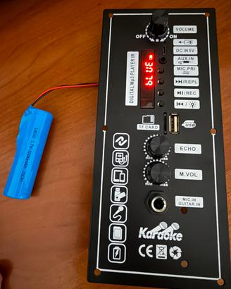 Scheda alimentazione casse acustiche 3,7 volt