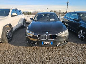 IN ARRIVO Bmw 118 118d 5p. Sport 2013