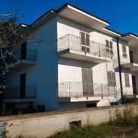 Viletta 2 piani e 2 appartamenti frazionabili