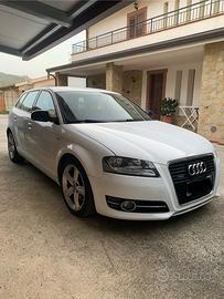 AUDI A3 2ª serie SPB 2.0 TDI F.AP. QUATTRO S LINE