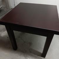 Tavolo in legno massello