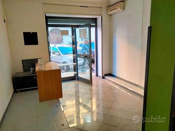 Negozio pa-centro 20 mq. su strada