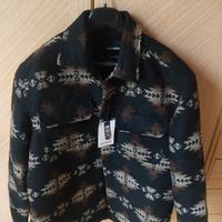 Sopracamicia giacca etnica
nuova, pull & bear