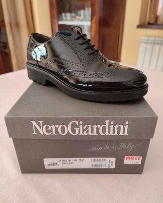 NERO GIARDINI Vernice Nero N°37