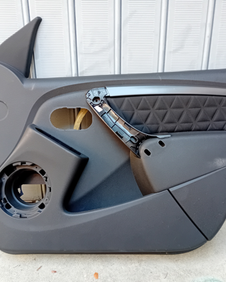 Pannello interno portiera nteriore dx Dacia Duster