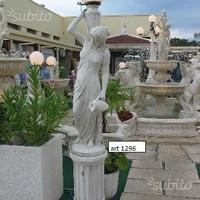Lampada con statua da giardino