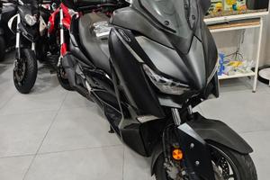 Yamaha X-Max 400 Iron max