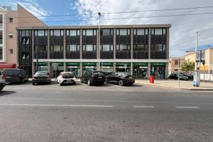 Via Brigata Sassari ufficio pronto all'uso