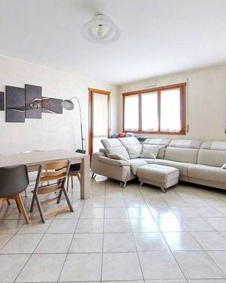 Appartamento di 103 m² con 3 locali e box auto dop