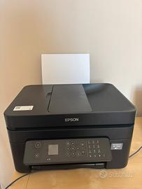 Stampante a colori e scanner