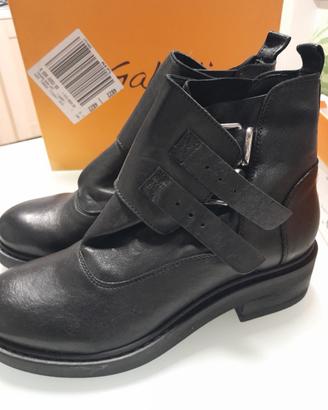 Stivaletti invernali da donna n. 37 in pelle nera
