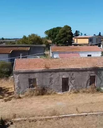 Casale da riattare con Terreno