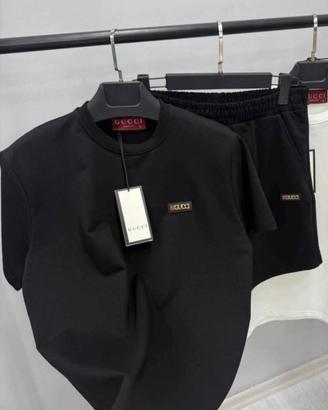 Completi da uomo  nuovi