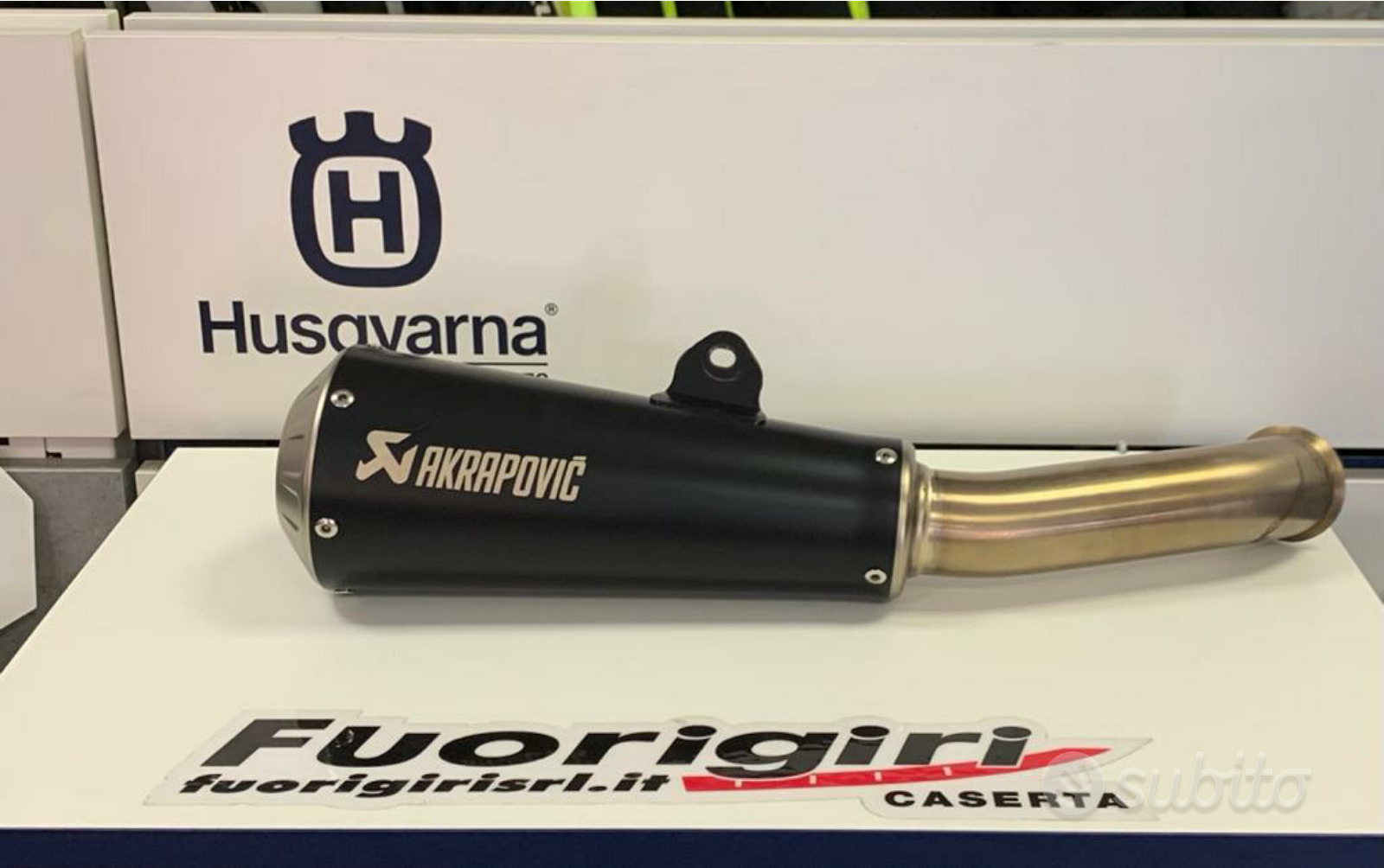 akrapovic vitpilen 401