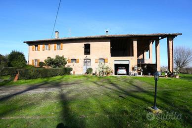 VILLA SINGOLA A ANZOLA DELL'EMILIA