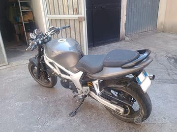 moto suzuki cc650
