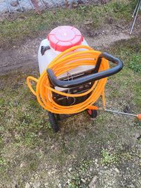 pompa irroratrice a batteria 