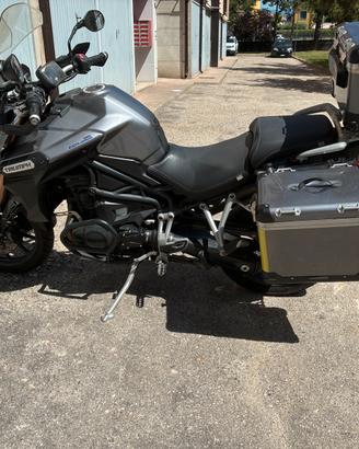 Triumph tiger 1200 explorer