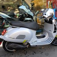 VESPA GTS 300 HPE SuoerTech ABS E5