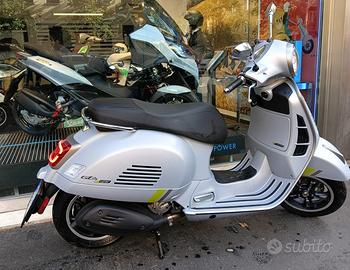 VESPA GTS 300 HPE SuoerTech ABS E5