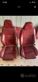 Sedili in pelle rossa alfa 147