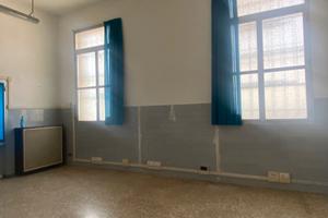 Laboratorio magazzino con ufficio zona centrale