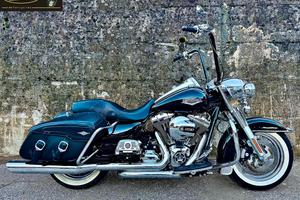 Harley-davidson FLHRC Road King Classic