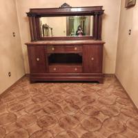 due mobili antichi in legno con marmo