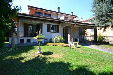 VILLA SINGOLA A VITTUONE